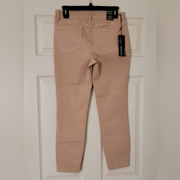 NWT Buffalo Ladie's Cropped Jeans❤️ - Picture 3 of 10